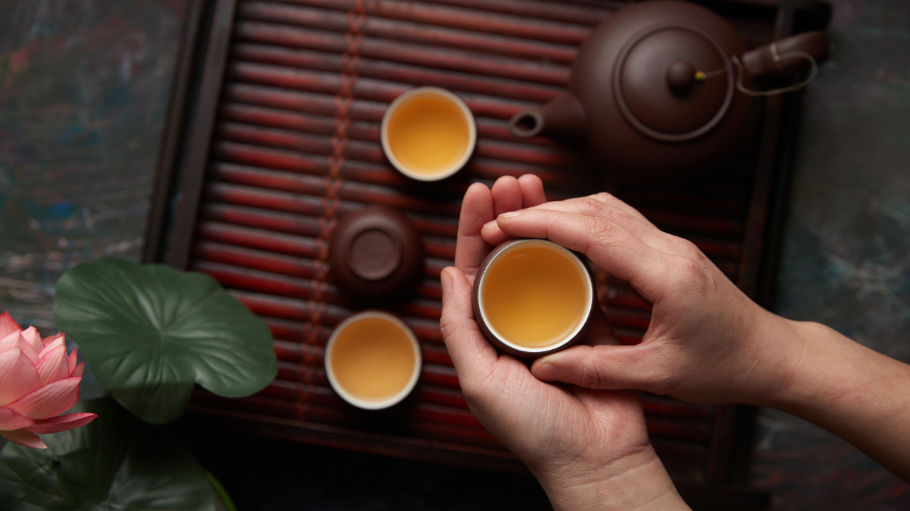 Making Blue Lotus Tea Dive into the Health Benefits of Blue Lotus Flower Tea and How to Brew It